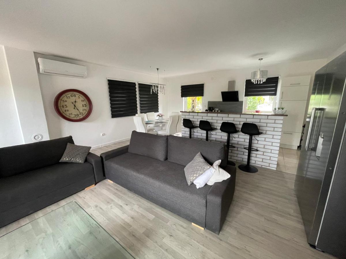 Enna Apartment A Meerblick Perfect Location Медулин Екстер'єр фото