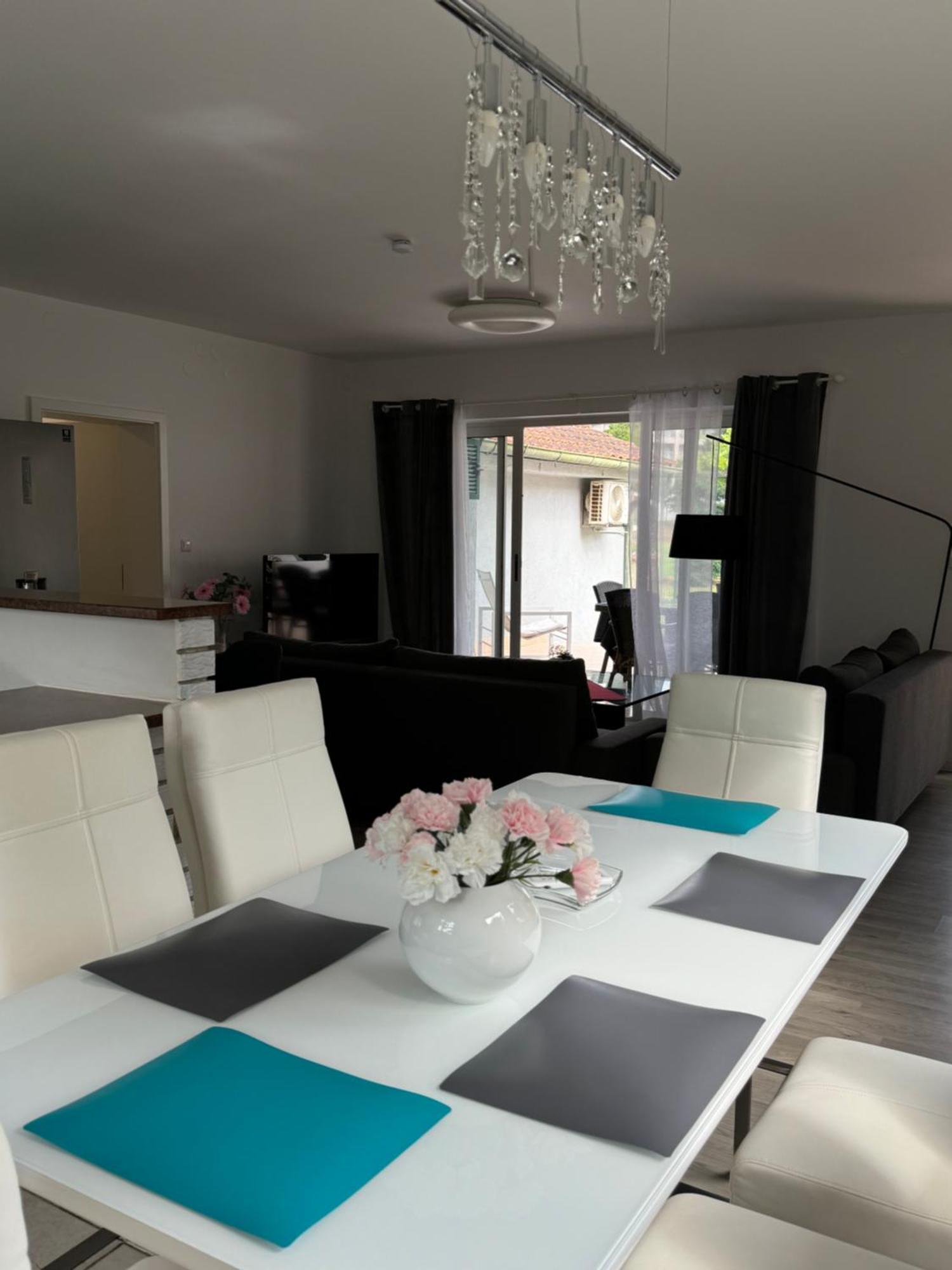 Enna Apartment A Meerblick Perfect Location Медулин Екстер'єр фото
